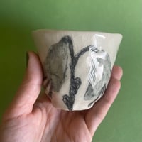 Image 4 of inventory middle mug 1