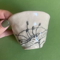 Image 4 of inventory middle mug 2