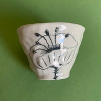 Image 2 of inventory middle mug 9
