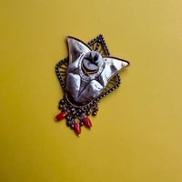 Broche « EZRA »