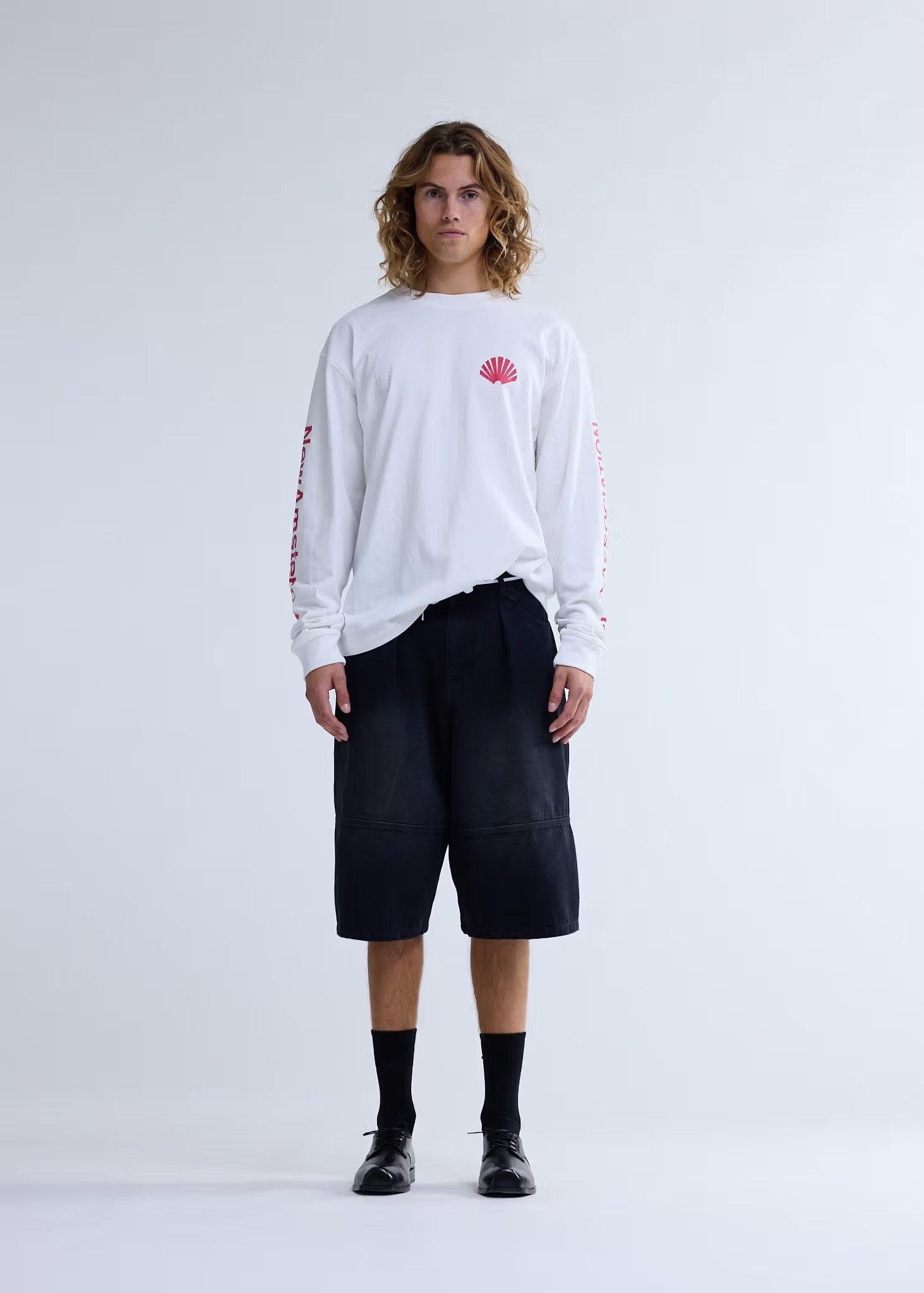 Image of NEW AMSTERDAM SURF ASSOCIATION LOGO LONGSLEEVE WASHED WHITE//RED