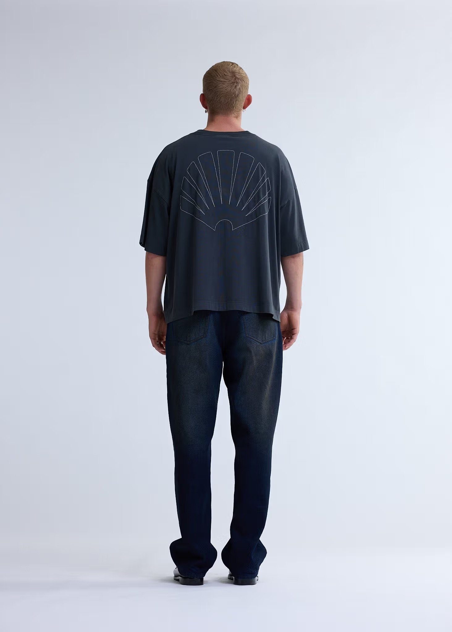 Image of NEW AMSTERDAM SURF ASSOCIATION BIG LOGO TEE ANTRACITE