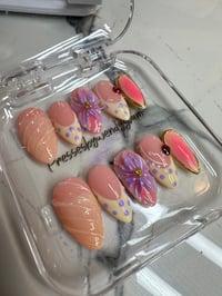 Image 2 of GARDEN LADY 2