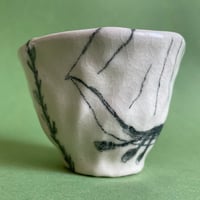 Image 2 of inventory middle mug 6