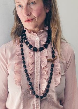 Gigi _Rosa sten og vintage glas perler 