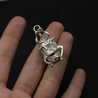 Image 2 of Beetle topaze