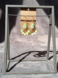 Image 2 of flower chandelier 