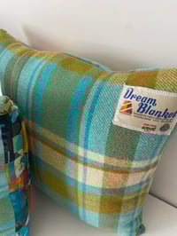 Image 5 of NZ Bird Cushion Pair