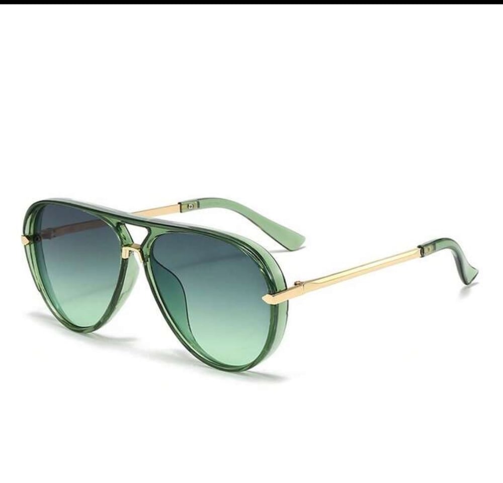 Image of “Men Retro Aviator Glasses”