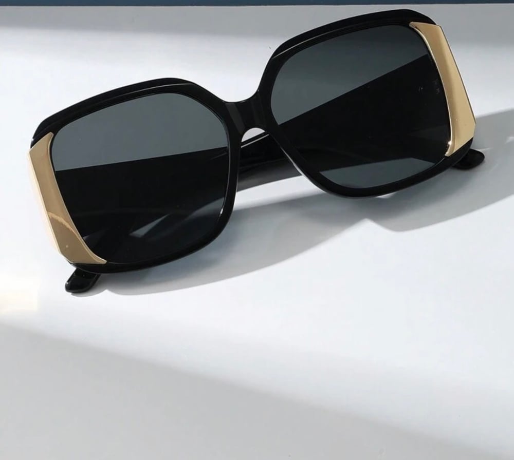 Image of “Classic Shades”