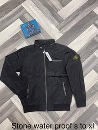 Image 1 of Wind Breaker si