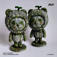 Image 1 of Rock Effect Lychee Bear