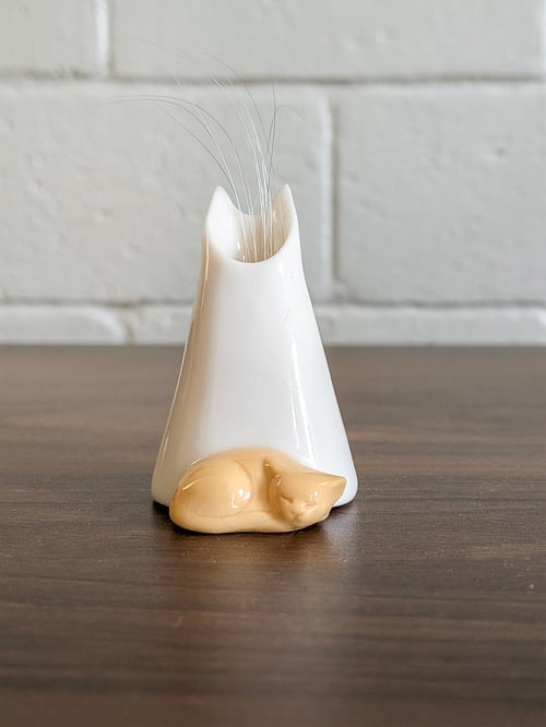 Image of Orange Cat Whisker Holder: Cat Ears Design