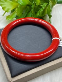 Red acriolic