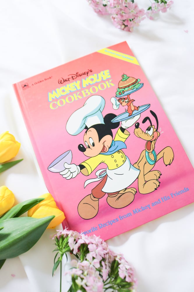Image of 1990s Walt Disney Mickey Mouse Cookbook