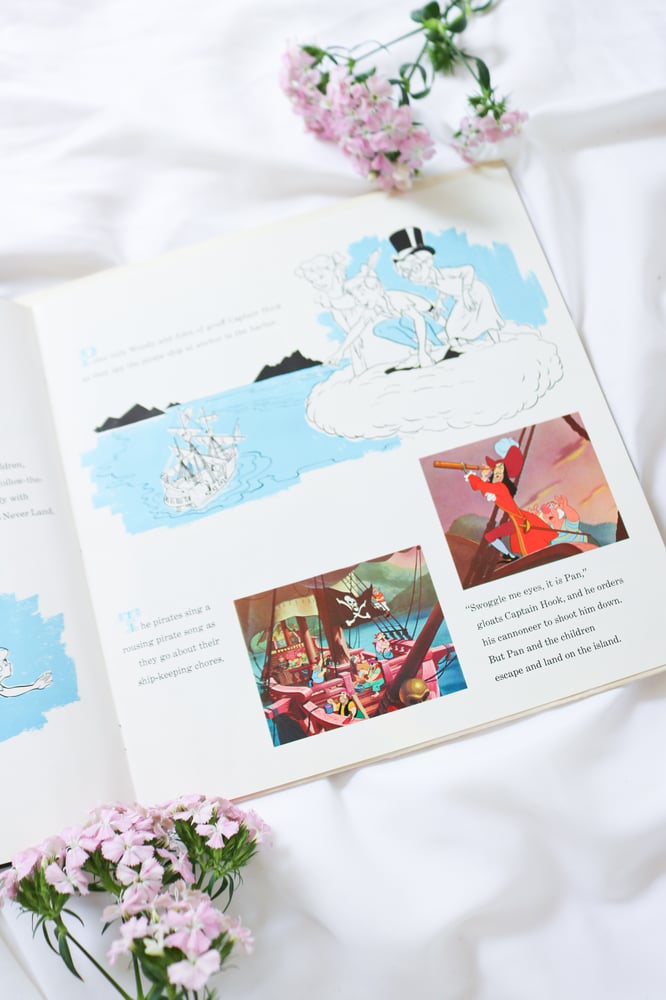 Image of Vintage 1968 Disney Magic Mirror Peter Pan Record with Book