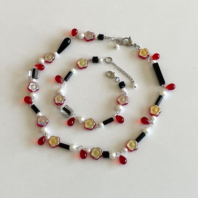 'hwatu flower' bracelet