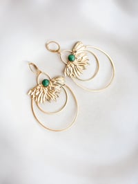 Image 6 of Grandes Boucles d'Oreilles FREYJA - 3 Coloris