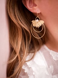 Image 13 of Grandes Boucles d'Oreilles FREYJA - 3 Coloris