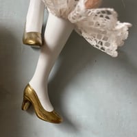 Image 4 of Au cours d’une fête joyeuse 
