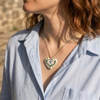 Image 3 of Χειροποίητο Κολιέ "Μάτι Καρδιά" με Ατσάλινη Αλυσίδα