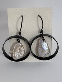 Blackened silver and pearl earrings 