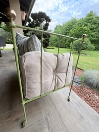 Image 5 of  Banquette ancienne en métal patiné - Basile