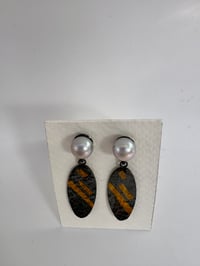 Image 1 of Blackened silver earrings with grey freshwater pearls 