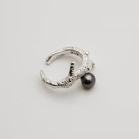 Image 1 of Cuff earrings with the pearl