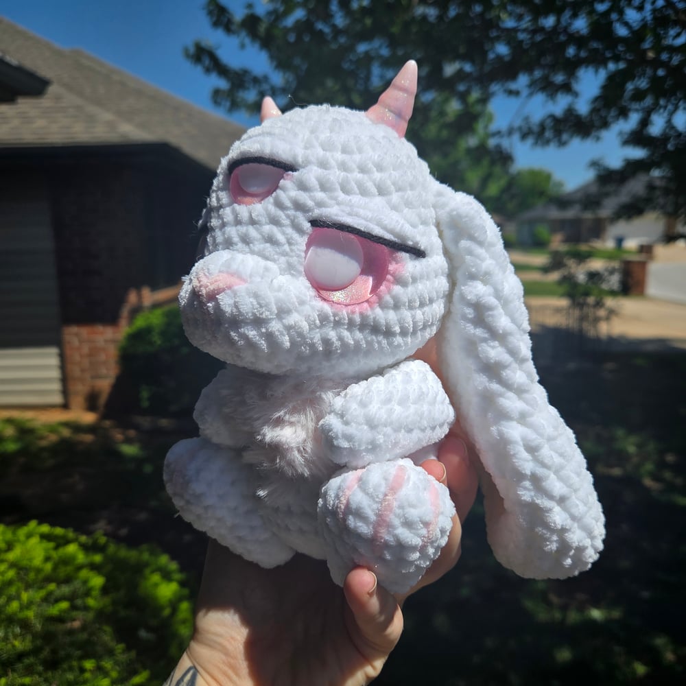 Image of Lumi the Threefold Keeper of Light