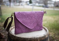 Image 13 of Fiesta Clutch 