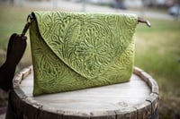 Image 10 of Fiesta Clutch 