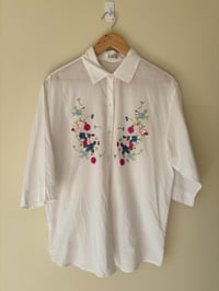 Image 4 of Vintage Agradecer White Cotton Floral Embroidered Shirt 