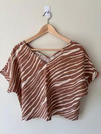 Image 2 of Two Hearts Label Animal Print Short Sleeve Cotton Linen Summer Crop Top 