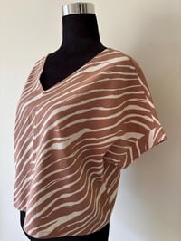 Image 4 of Two Hearts Label Animal Print Short Sleeve Cotton Linen Summer Crop Top 