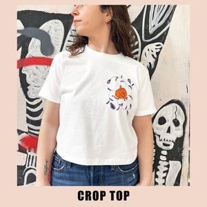 Cat Licking Butt T-shirt / Crop Top