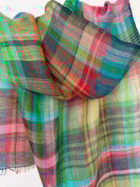 Image 2 of Lien Kodna (Linen Scarf)