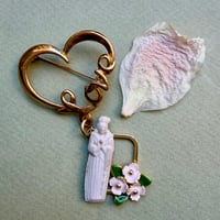 Image 1 of Broche  "FABIOLA"