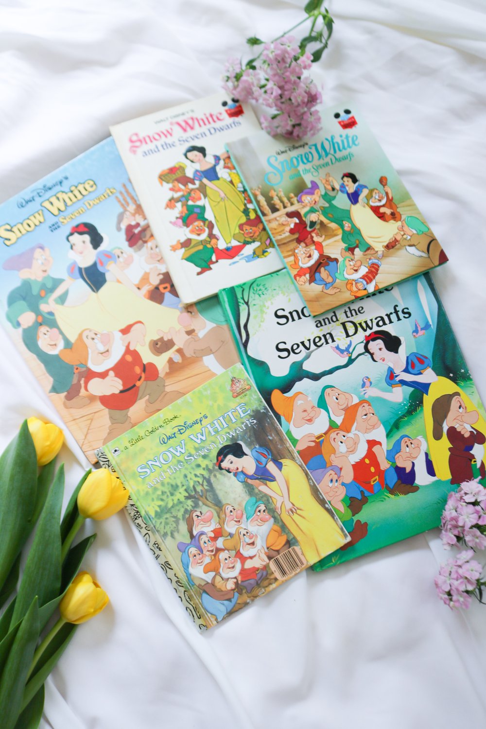 Vintage Disney Princess Snow White Coffee Book Bundle - Set of 4