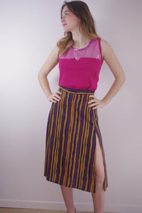Image 1 of LUCIE --- jupe fendue à rayures 