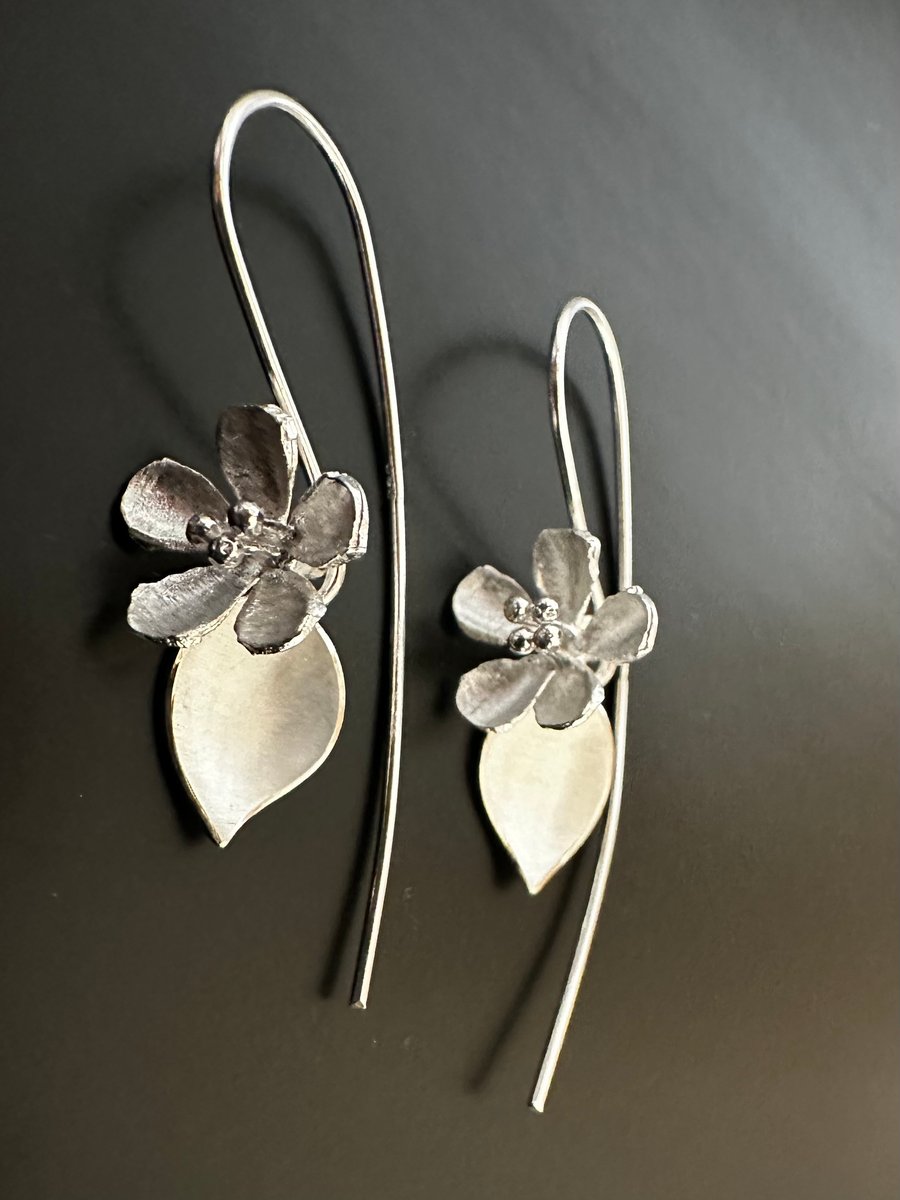 Cherry Blossom with Leaf Dangle | Ai Jewelry