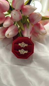 Pink & Clear flower Ring