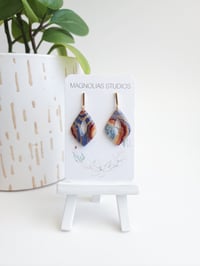 Image 2 of Sunset Agate Open Diamond 