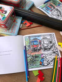 Image 2 of Mon coloriage Graffiti ★ Livre + 12 crayons de couleur ★