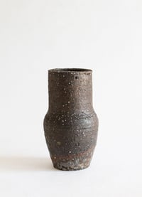 Image 2 of Vase brut