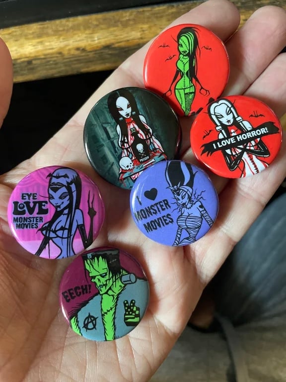 Image of BRAND NEW!! Creepy Cutie button pac