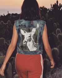 Image 1 of DEER ¥ FESTIVAL GILET ¥ VINTAGE WESTE  ¥ UPCYCLED ¥ IBIZA