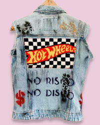 Image 5 of NO RISCO ¥  FESTIVAL GILET ¥ VINTAGE WESTE  ¥ UNISEX ¥ UPCYCLED ¥ IBIZA
