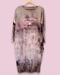 Image 2 of  HANDGEFÄRBT ✘  SHIRT KLEID ✘ IBIZA PRINT  ✘ VINTAGE  ✘ UPCYCLED 1
