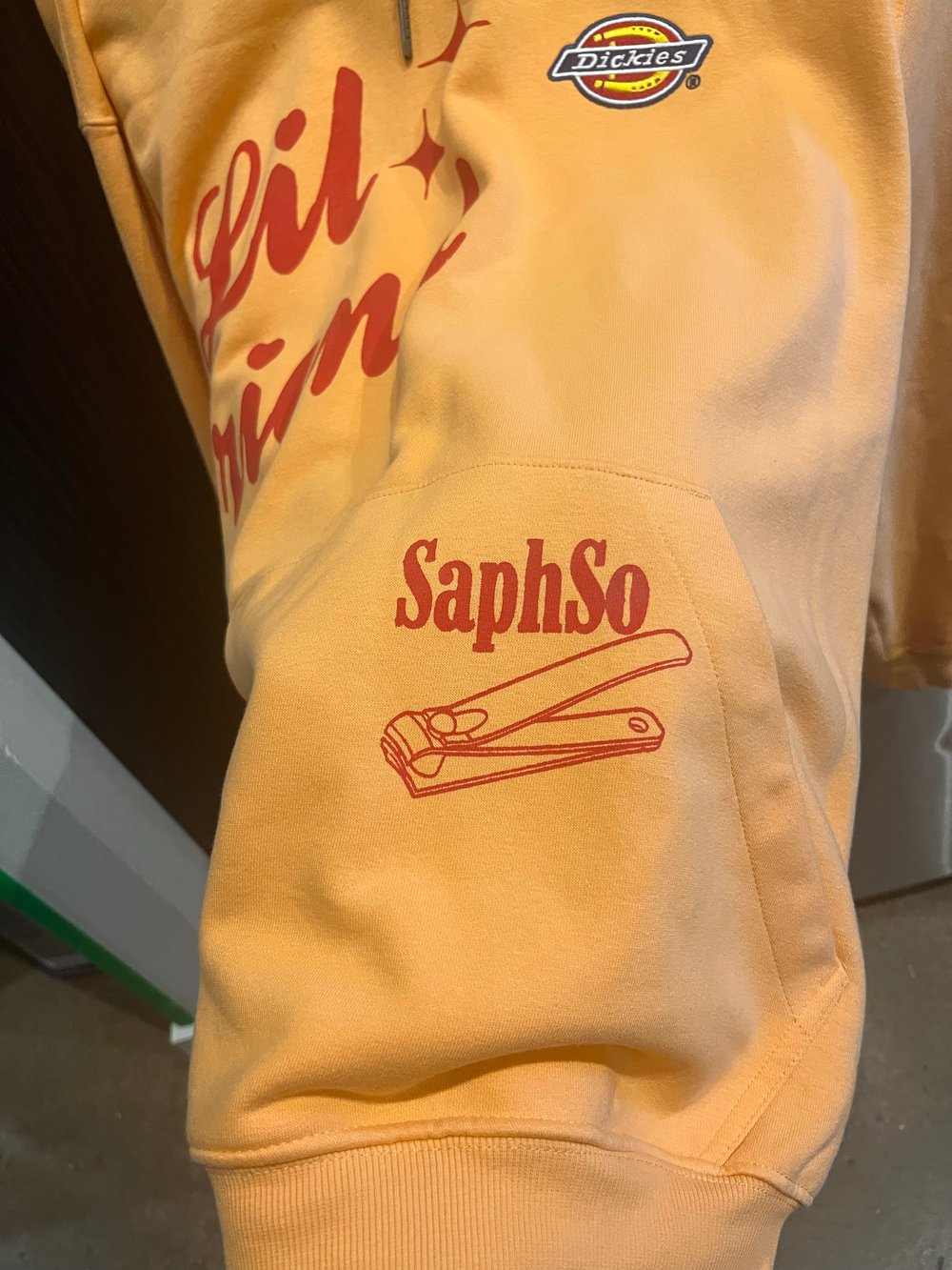 M BRIGHT ORANGE DICKIES HOODIE "LIL FRIEND" RED INK FRONT&BACK